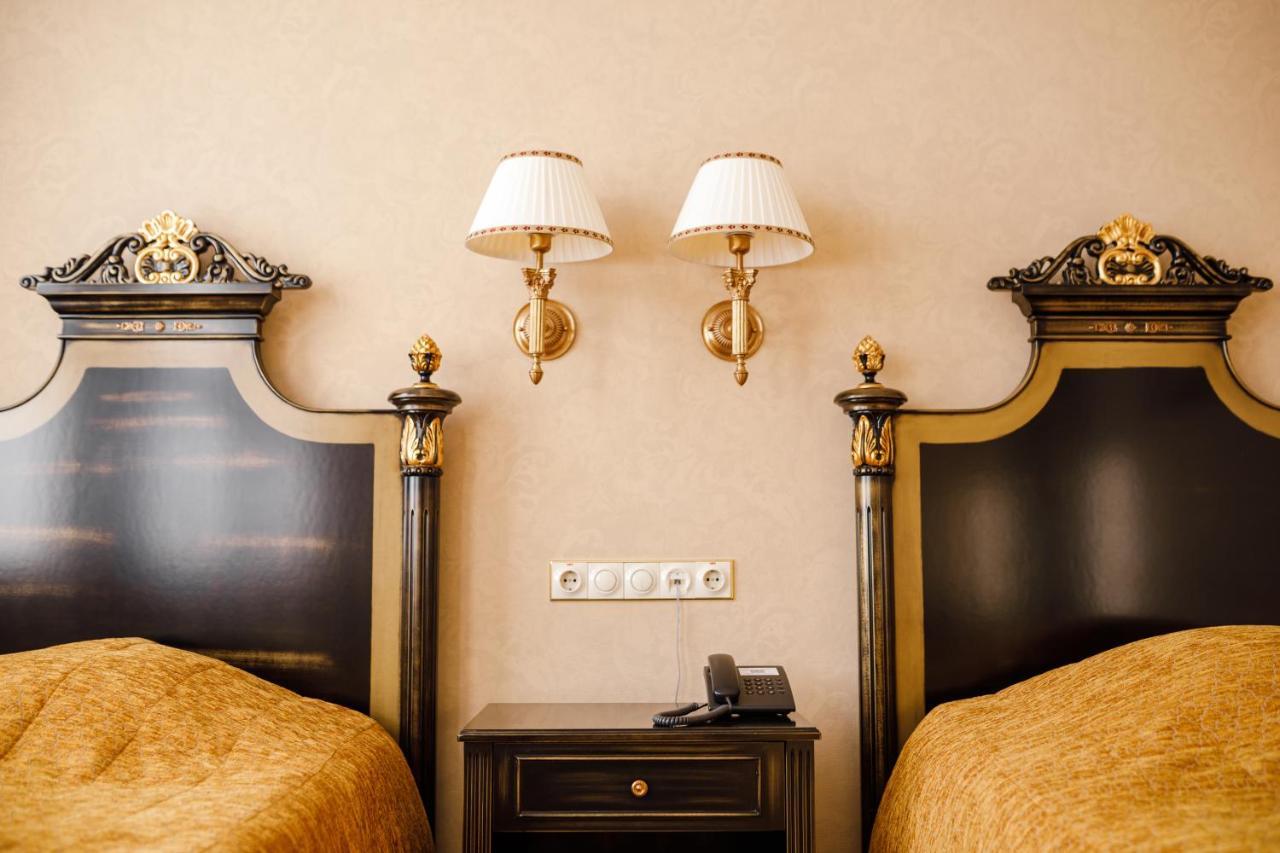 Axelhof Boutique Hotel Dnjepropetovsk Buitenkant foto