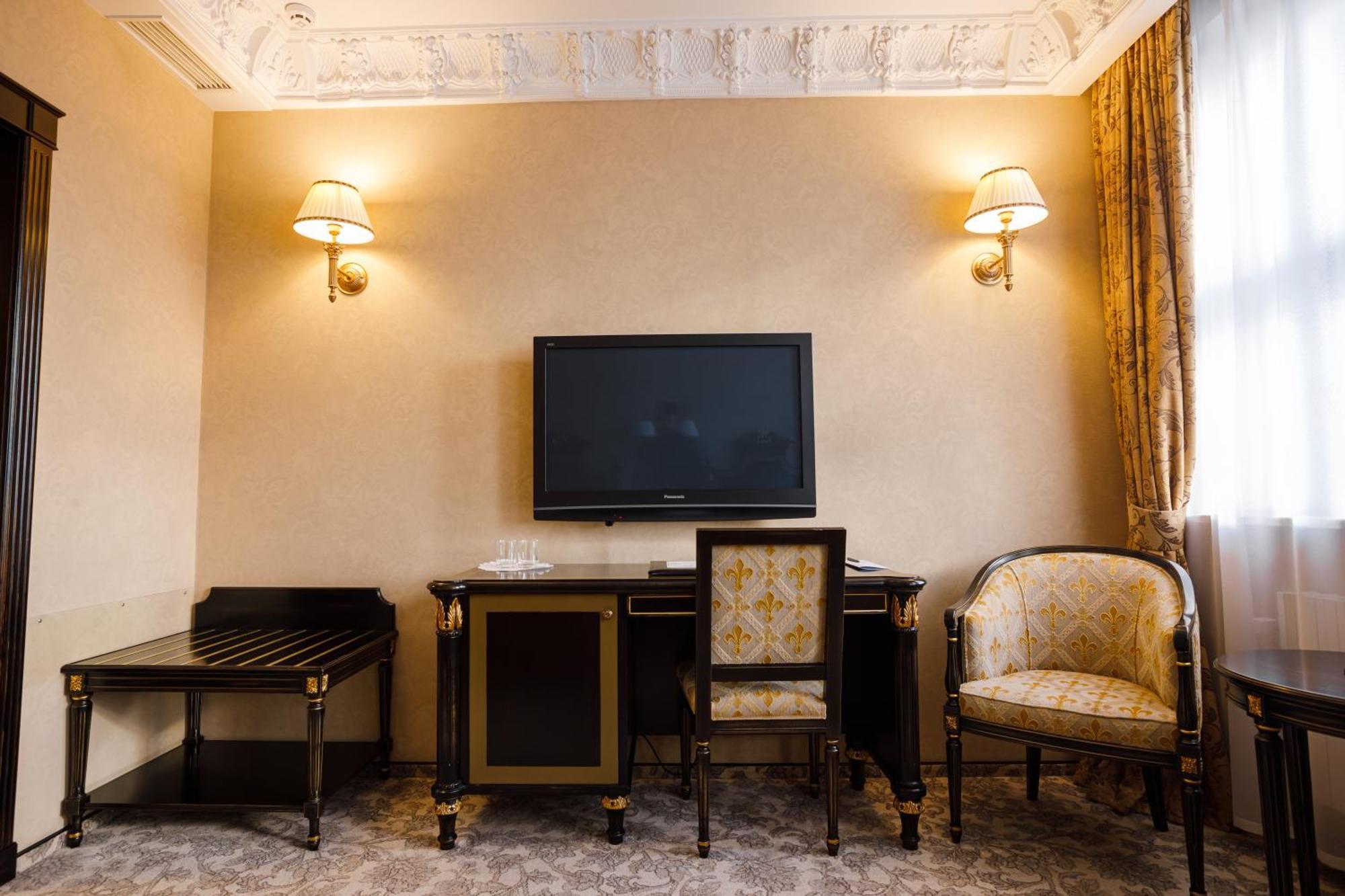 Axelhof Boutique Hotel Dnjepropetovsk Buitenkant foto