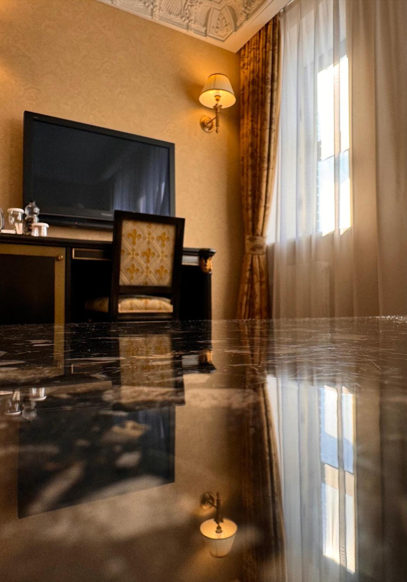 Axelhof Boutique Hotel Dnjepropetovsk Buitenkant foto