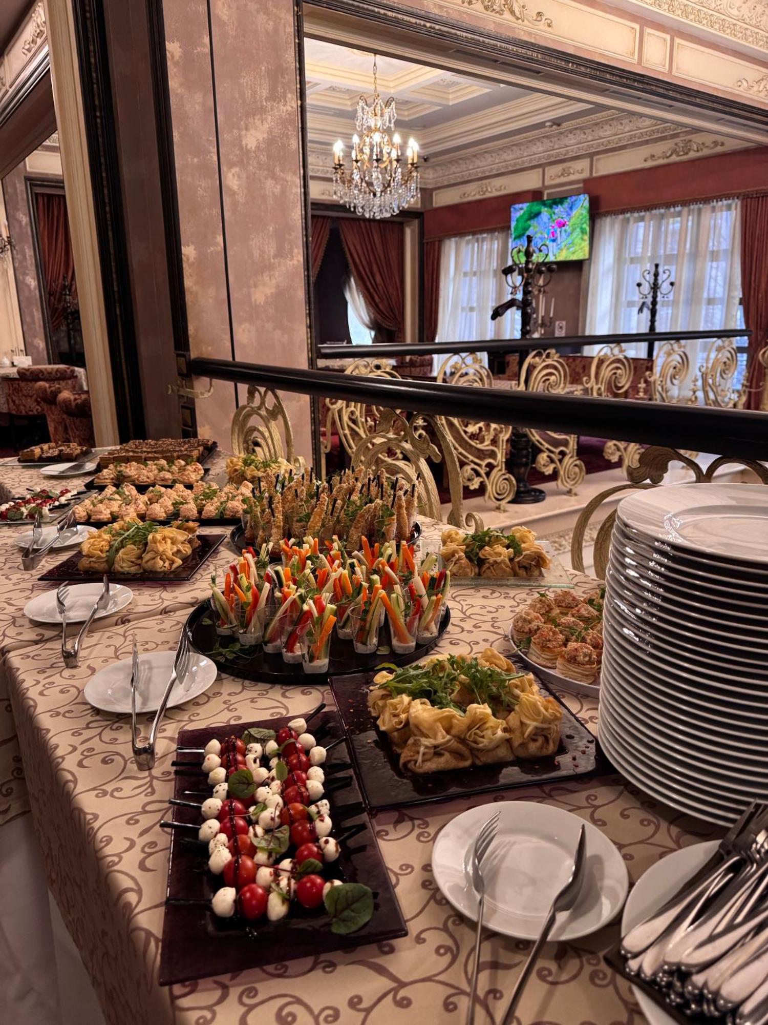 Axelhof Boutique Hotel Dnjepropetovsk Buitenkant foto