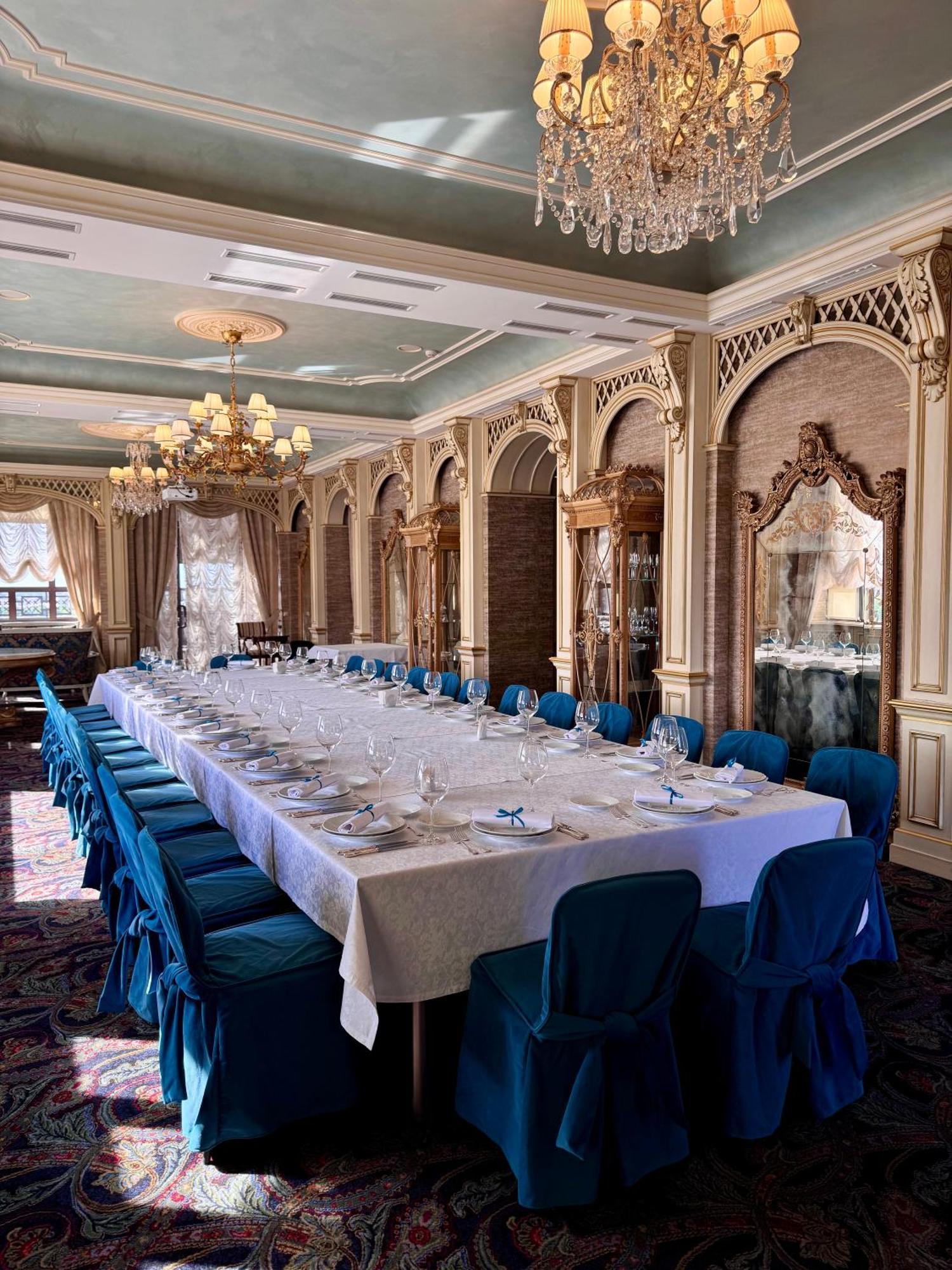 Axelhof Boutique Hotel Dnjepropetovsk Buitenkant foto