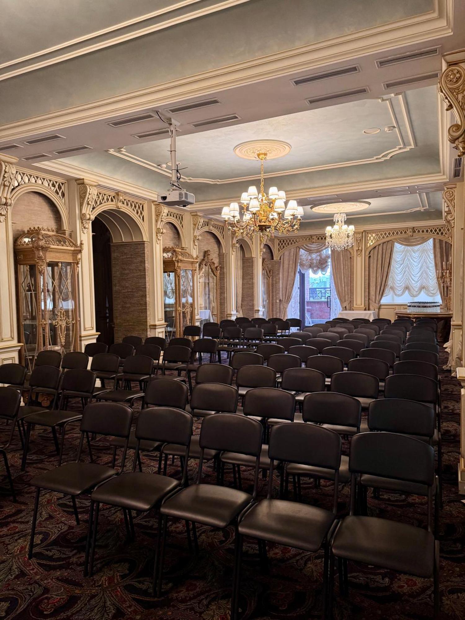 Axelhof Boutique Hotel Dnjepropetovsk Buitenkant foto