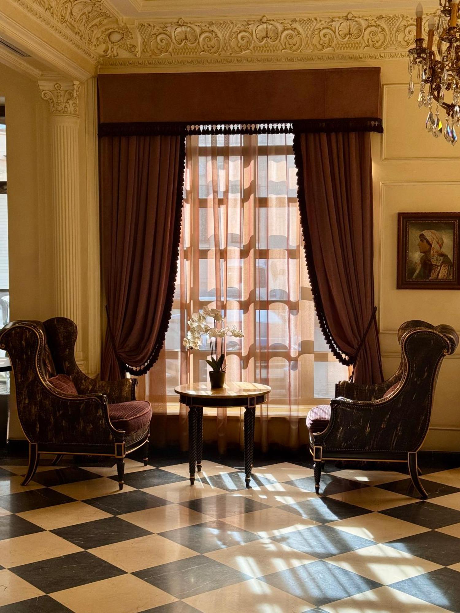 Axelhof Boutique Hotel Dnjepropetovsk Buitenkant foto