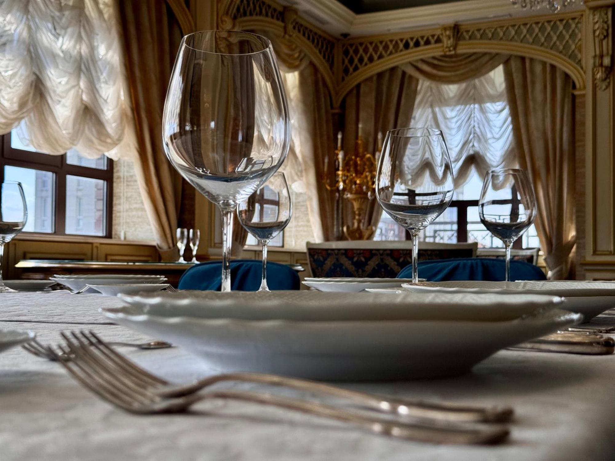 Axelhof Boutique Hotel Dnjepropetovsk Buitenkant foto